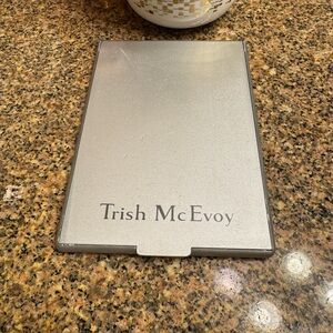 Trish McEvoy Metallic Silver Beauty  Travel Mirror‎
